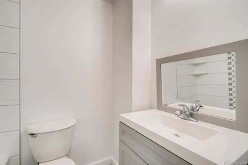 17855 Kepner Dr, Aurora CO 80017-3307 exterior