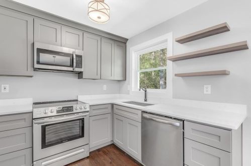 2272 Baywood Dr, Atlanta GA  30315-6534 exterior