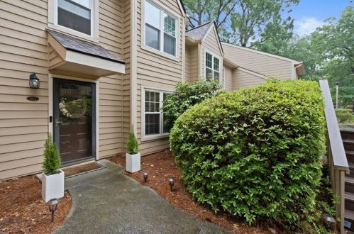 1444 Crossing Dr, Atlanta, GA 30329-3560