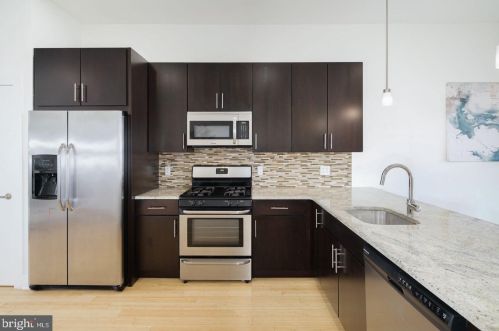 1119 Howard St, Philadelphia PA  19123-1609 exterior