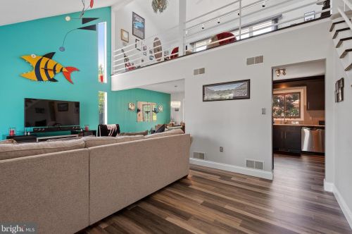 884 Salisbury Ct, Lancaster PA  17601-4481 exterior