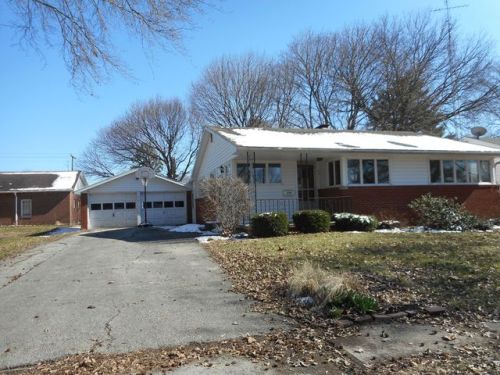 888 Washington Blvd, Bushnell, IL 61422-1213