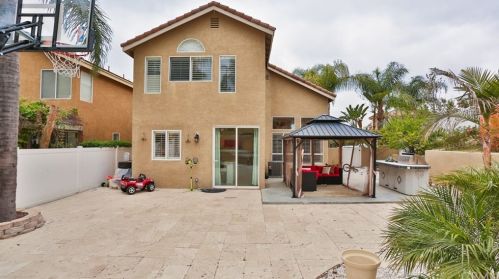 906 Dylan Way, Anaheim CA  92808-1515 exterior