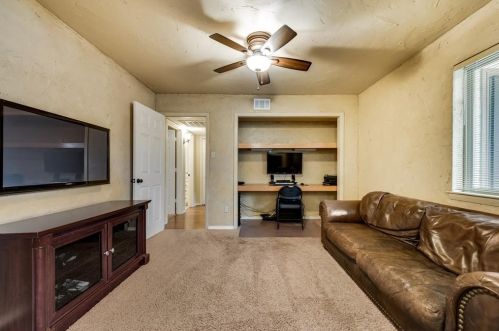 6301 Galaxie Rd, Garland TX 75044-8117 exterior