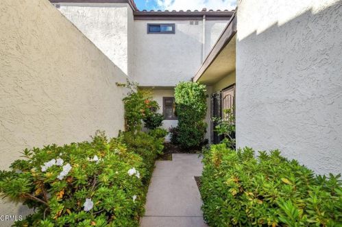 75 Barmore Ct, Glendale, CA 91206-1705