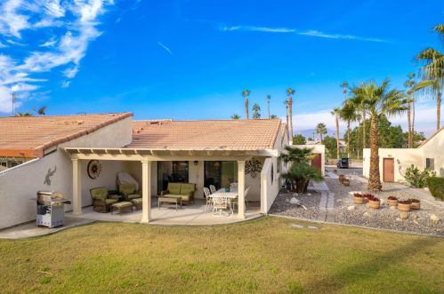 49290 Wayne St, Indio, CA 92201-7587
