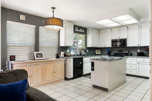 1757 River Run Dr, Arboga CA  95901-8210 exterior
