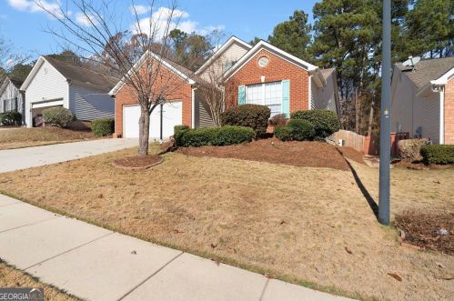 556 Goldfinch Way, Stockbridge GA  30281-9027 exterior