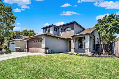 4717 Canyon Hills Dr, Fairfield, CA 94534-3970
