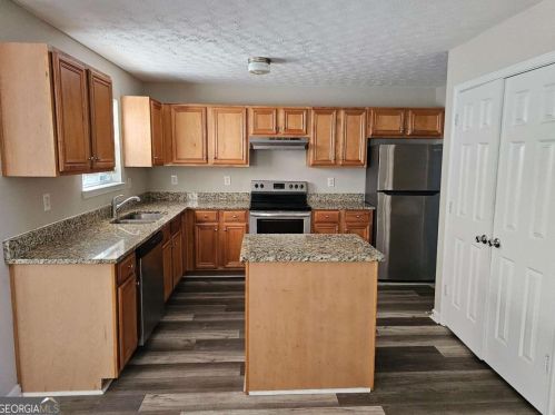 4166 Kensington Cv, Atlanta GA  30349-2590 exterior