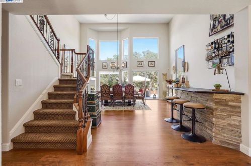 4204 Casterson Ct, Pleasanton, CA 94566-7536