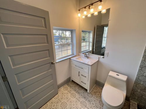 1921 Meador Ave, Atlanta GA  30315-6614 exterior