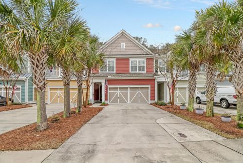 1992 Kings Gate Ln, Mount Pleasant, SC 29466-8163