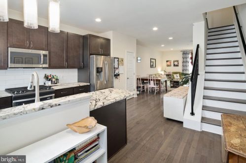 1315 20 St, Philadelphia PA 19146-4303 exterior