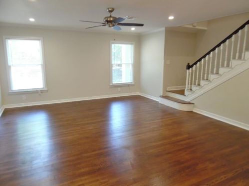 1911 Rockridge Ter, Fort Worth TX  76110-6614 exterior