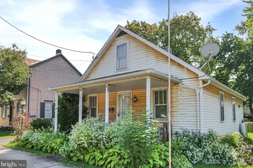 816 Louther St, Carlisle, PA 17013-2617