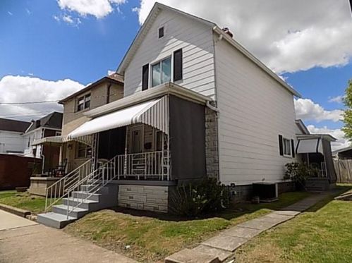 602 Hawthorne St, Vandergrift, PA 15690-1442