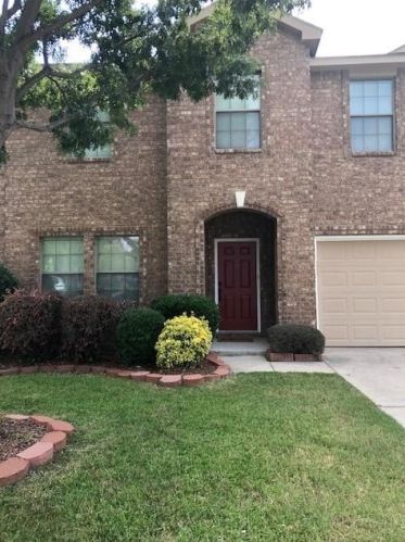 625 Chalk Knoll Rd, Fort Worth, TX 76108-4823