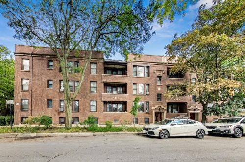 6253 Greenview Ave, Chicago, IL 60660-1821