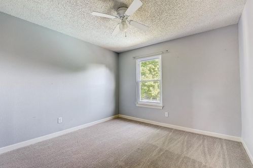 1521 Lindby Dr, Lewisville TX  75028-3624 exterior
