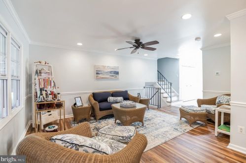 7887 Godolphin Dr, Springfield, VA 22153-3311