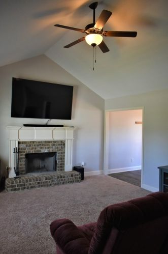 166 Brookside Dr, Lula, GA 30554-3342