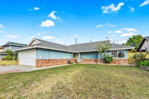 8432 Carob St, Cypress, CA 90630-2061