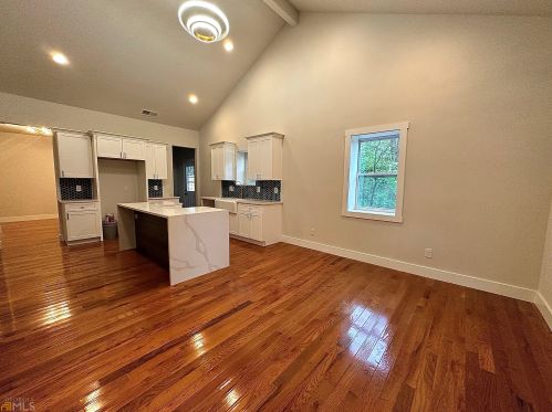 790 Knox Dr, Atlanta GA  30315-6810 exterior