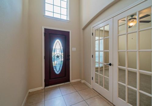 411 Woodhaven Forest Dr, Conroe TX  77304-1792 exterior