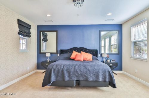 3961 Eagle Flight Dr, Simi Valley CA  93065-0222 exterior