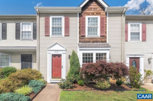 312 Glade Ln, Charlottesville, VA 22901-1372