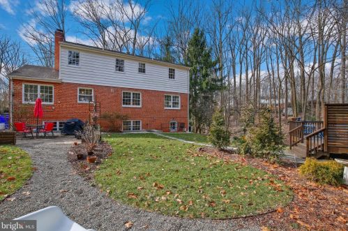 900 Balmoral Dr, Silver Spring MD  20903-1301 exterior