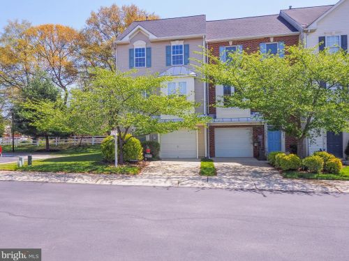 8141 Jade Crossing Ct, Riviera Beach, MD 21122-3851