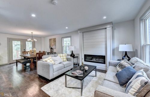 2322 Henderson Mill Ct, Atlanta GA  30345-2208 exterior