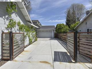 4050 Encina Dr, Fairfield CA  94558-1604 exterior