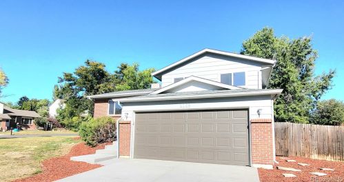 2068 Quintero St, Denver, CO 80013-1266