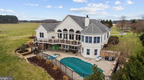238 Lake Landing Dr, Lottsburg, VA 22511-2500