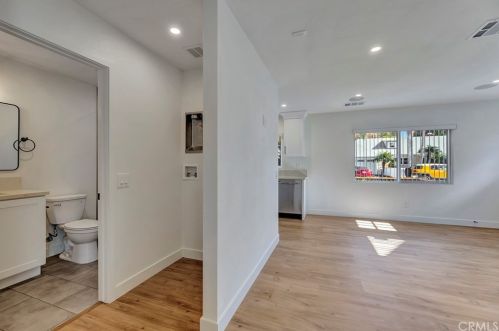 535 Zeyn St, Anaheim CA  92805-2654 exterior