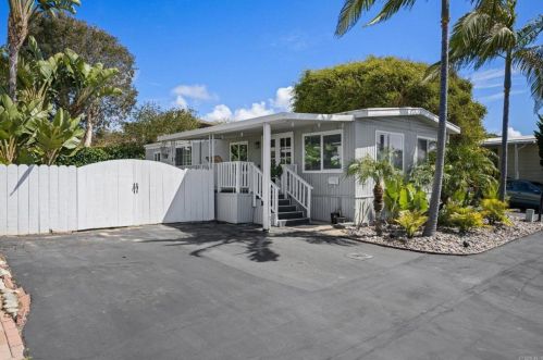 699 Vulcan Ave, Encinitas, CA 92024-2122