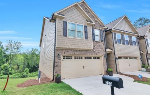 250 Jackson Pl, Lilburn, GA 30047-2816