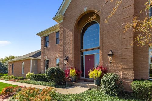 3903 Rockspur Trl, Bull Valley, IL 60012-1895