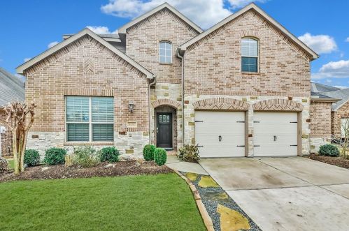 8182 Laughing Falcon Trl, Conroe, TX 77385-1111