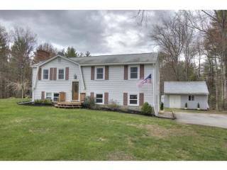 58 Haven Dr, Auburn, NH 03032-3810