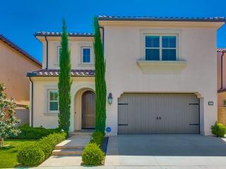78 Navigator, Irvine CA  92620-3526 exterior