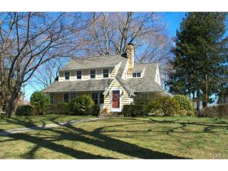 26 Dry Hill Rd, Norwalk, CT 06851-4028