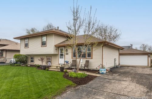 2912 Reardon Dr, Joliet, IL 60435-5293