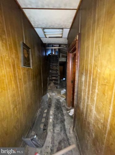 2515 11th St, Philadelphia, PA 19133-1413