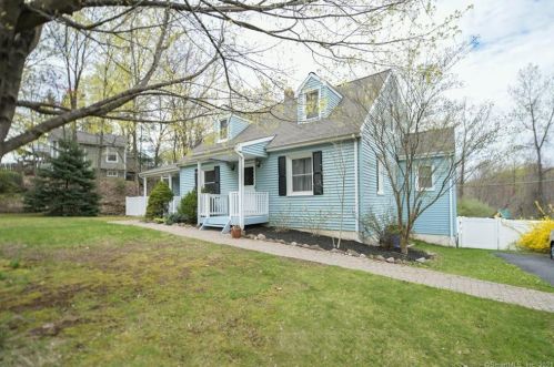 975 Waterbury Rd, Cheshire, CT 06410-1936