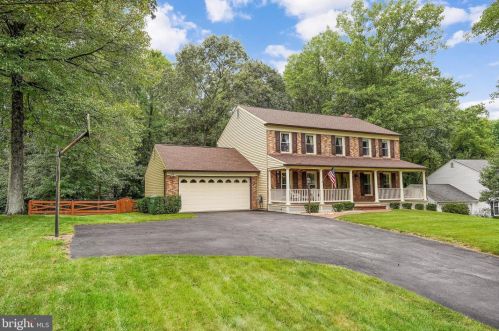 12534 Belfield Ct, Woodbridge, VA 22192-3305