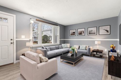 87 Granite St, Londonderry, NH 03053-3793